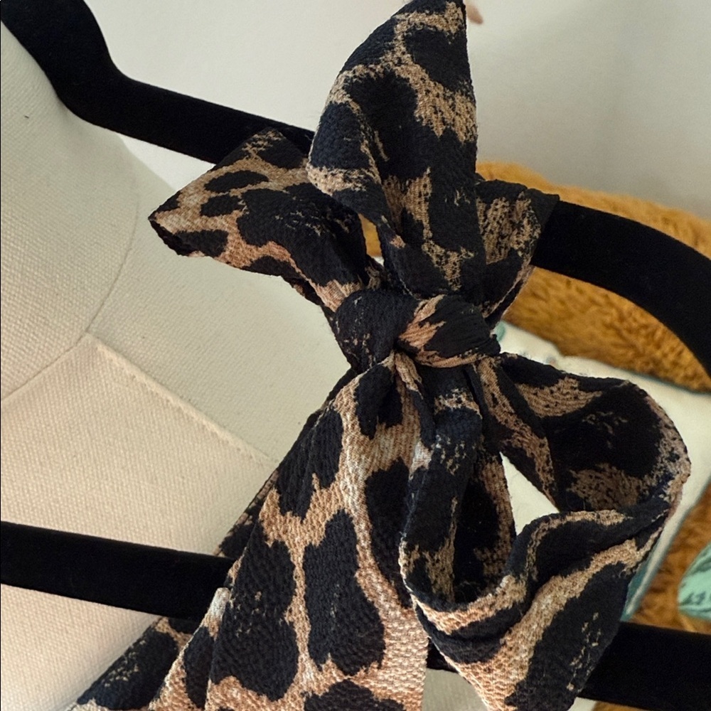 Leopard Print Jumpsuit - Picture 5 of 7